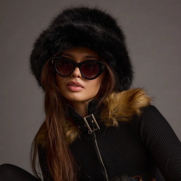 Bucket Down Faux Fur Hat. Black. OS NWT main image 10